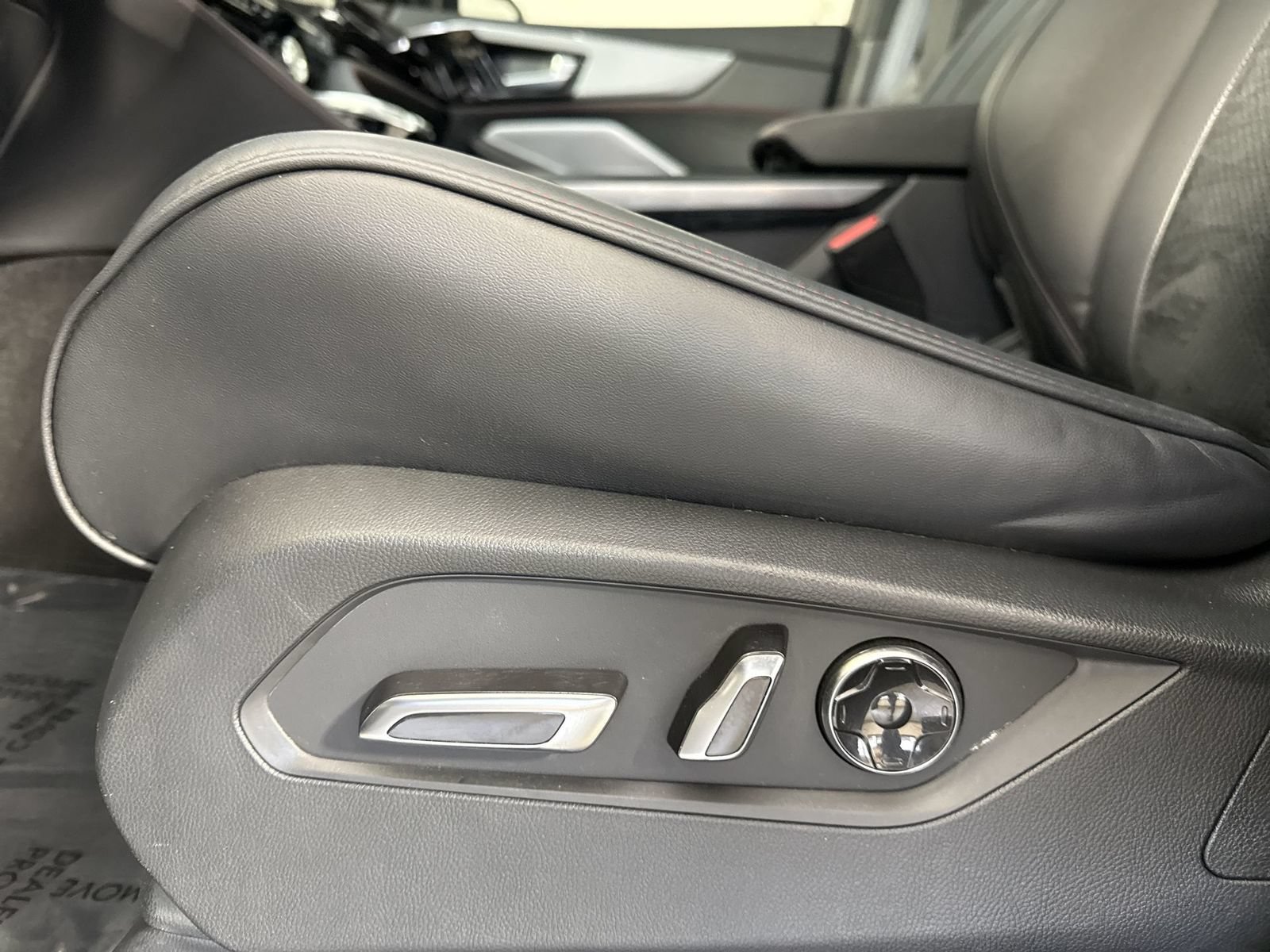 Used 2025 Acura MDX A-Spec AWD/4WD image 23