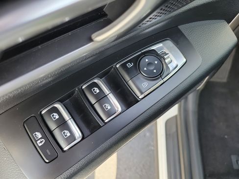 Used 2025 Kia Telluride S AWD/4WD image 18