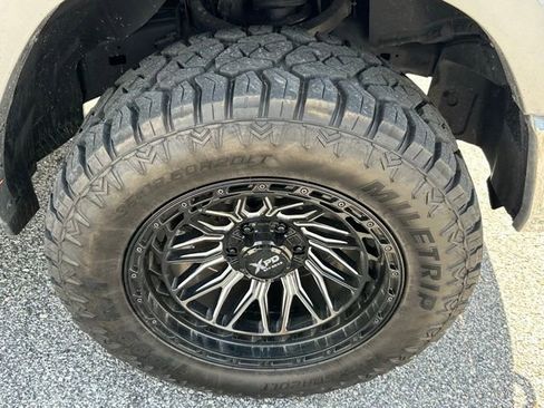 Used 2020 RAM 1500 Laramie w/ Off Road Group image 13