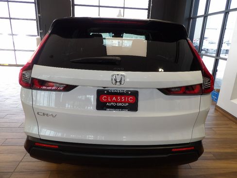 Used 2024 Honda CR-V EX image 7