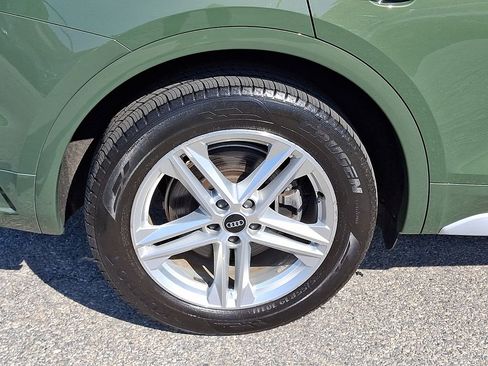 Used 2021 Audi Q5 e Premium Plus AWD/4WD image 8