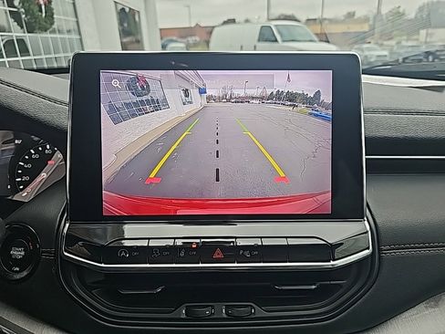 Used 2022 Jeep Compass Limited image 16