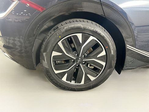 Used 2024 Kia EV6 Wind RWD image 11