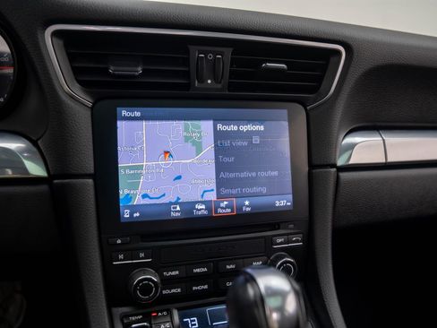 Used 2017 Porsche 911 Carrera image 23