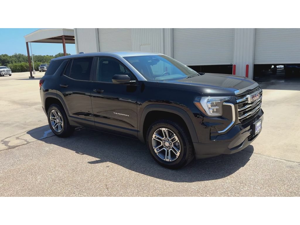 New 2027 GMC Terrain Elevation w/ LPO, Floor Liner Package FWD image 2