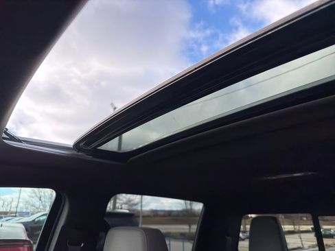 Used 2023 Chevrolet Silverado 1500 LTZ image 15