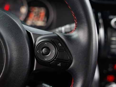 Used 2018 Subaru BRZ tS image 32