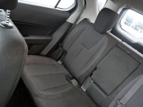 Used 2014 Chevrolet Equinox LT w/ Driver Convenience Package image 12