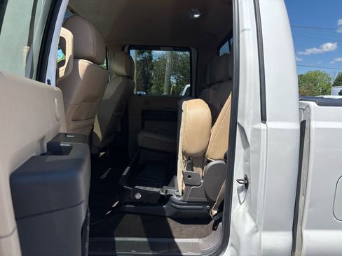 Used 2016 Ford F250 Lariat w/ Lariat Ultimate Package AWD/4WD image 22