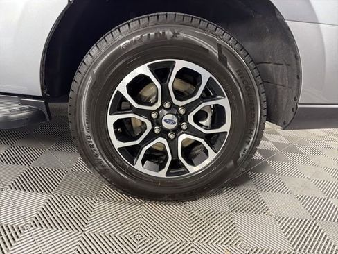 Used 2024 Ford Expedition Max XLT RWD image 17