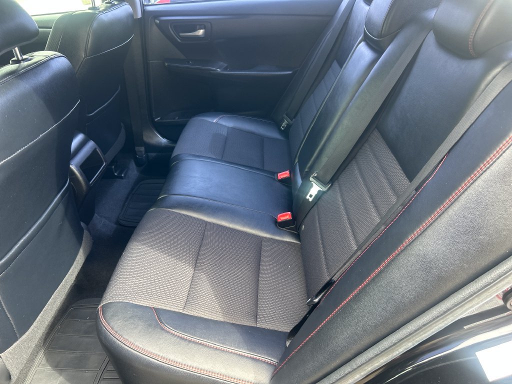 Used 2017 Toyota Camry SE FWD image 27