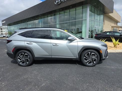 Certified 2025 Hyundai Tucson Limited image 25