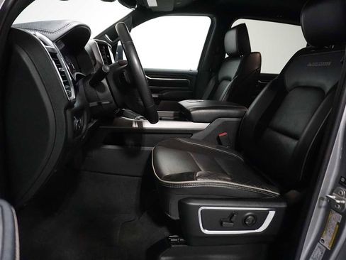 Used 2024 RAM 1500 Laramie image 13