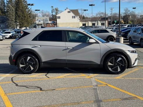 New 2026 Hyundai Ioniq 5 SEL image 6