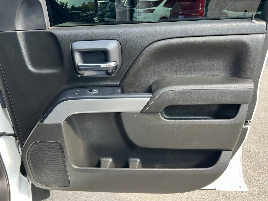 Used 2018 Chevrolet Silverado 1500 LT w/ All Star Edition AWD/4WD image 25