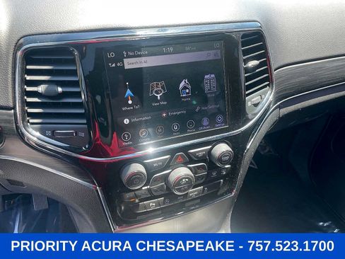 Used 2020 Jeep Grand Cherokee Limited AWD/4WD image 16
