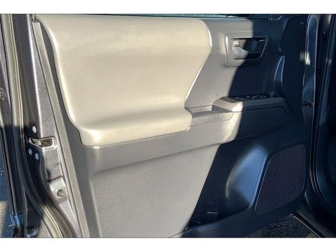 Used 2022 Toyota Tacoma SR5 image 24