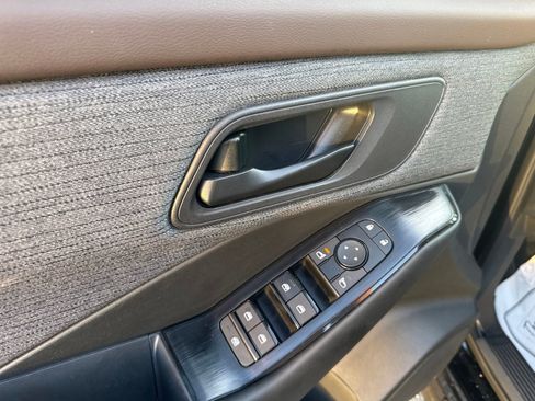 Certified 2023 Nissan Rogue S image 11