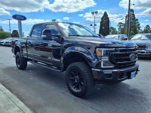 Used 2020 Ford F250 Lariat image 3