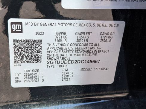 Used 2024 GMC Sierra 1500 SLT AWD/4WD image 40