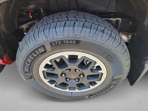 New 2025 Toyota 4Runner 4WD image 12