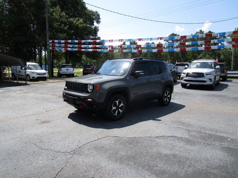 Used 2021 Jeep Renegade Trailhawk w/ Trailer Tow Group AWD/4WD image 9