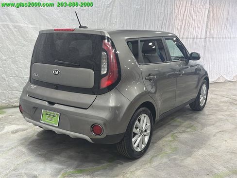 Used 2019 Kia Soul + image 8