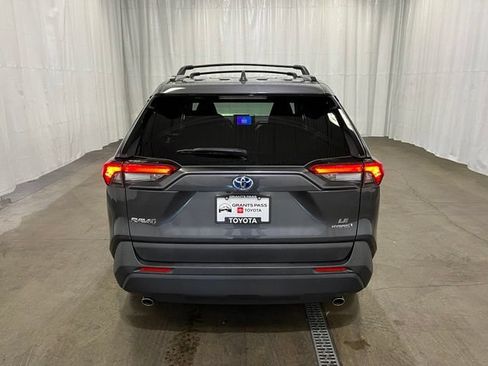 Certified 2024 Toyota RAV4 LE AWD/4WD image 5