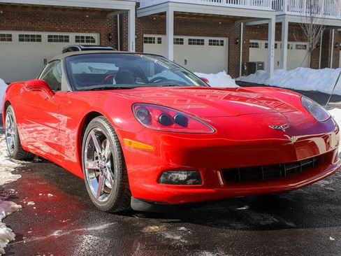 Used 2007 Chevrolet Corvette Convertible w/ Preferred Equipment Group RWD image 17