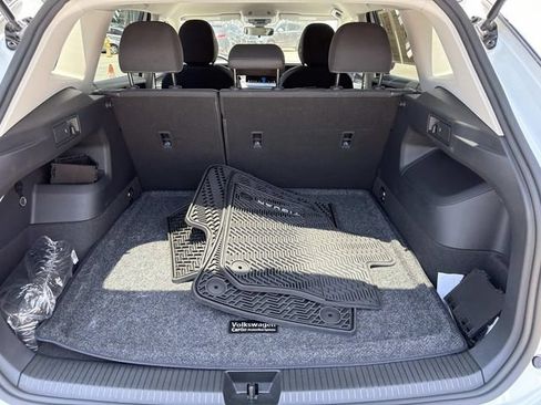 Used 2025 Volkswagen Tiguan S AWD/4WD image 5