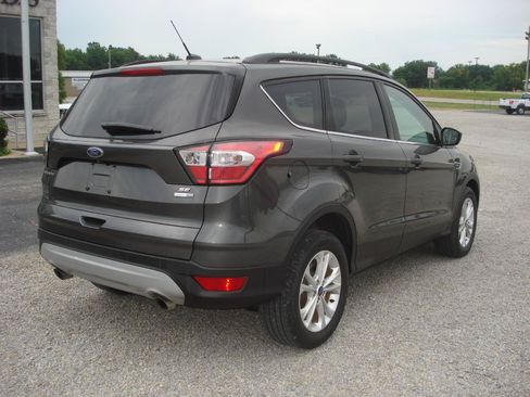 Used 2018 Ford Escape SE AWD/4WD image 8
