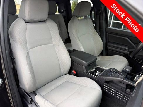 Used 2025 Toyota Tacoma SR AWD/4WD image 11