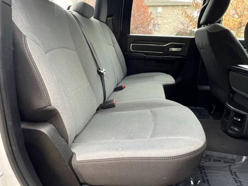 Used 2021 RAM 3500 Big Horn image 33