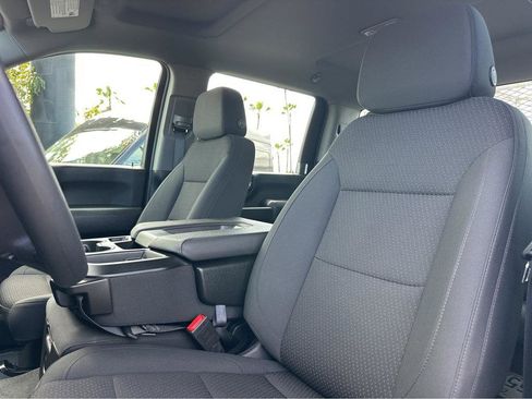 Used 2025 Chevrolet Silverado 2500 W/T w/ WT/CX Safety Package image 7