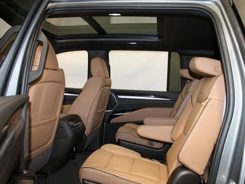 New 2026 Cadillac Escalade ESV Luxury w/ Touring Package image 8