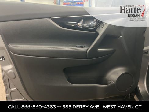 Used 2019 Nissan Rogue Sport SL image 22