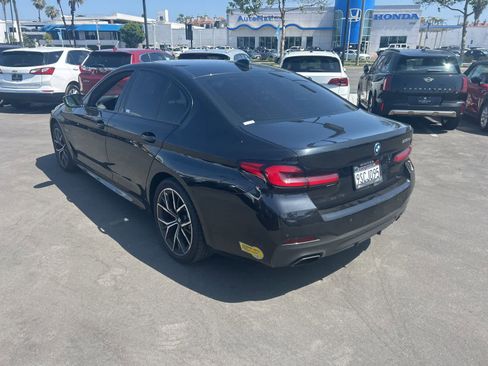 Used 2022 BMW 530e w/ M Sport Package image 5