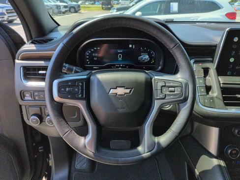 Used 2022 Chevrolet Suburban Premier image 26