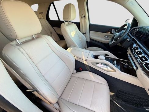 Used 2020 Mercedes-Benz GLE 350 4MATIC w/ AMG Line Exterior image 14