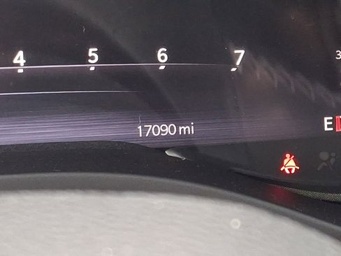 Certified 2023 RAM 1500 Limited image 21