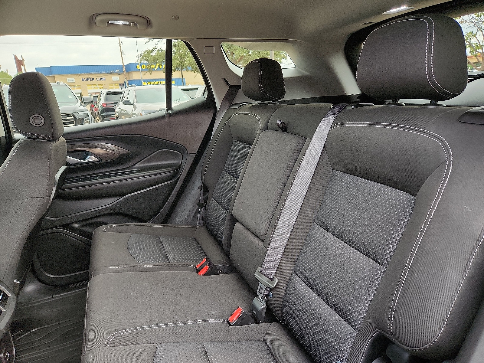 Used 2023 GMC Terrain SLE w/ Driver Convenience Package FWD image 12