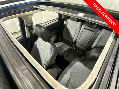 Used 2017 Ford Escape Titanium FWD image 24