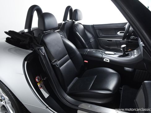 Used 2001 BMW Z8 image 30