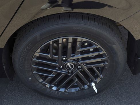 New 2026 Nissan Sentra SV w/ Floor Mat Package FWD image 7