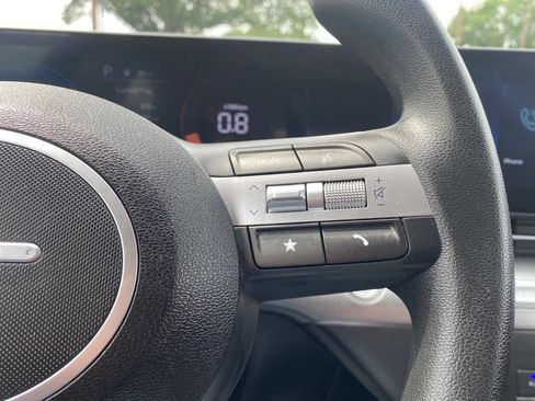 Certified 2024 Hyundai Kona SE AWD/4WD image 21