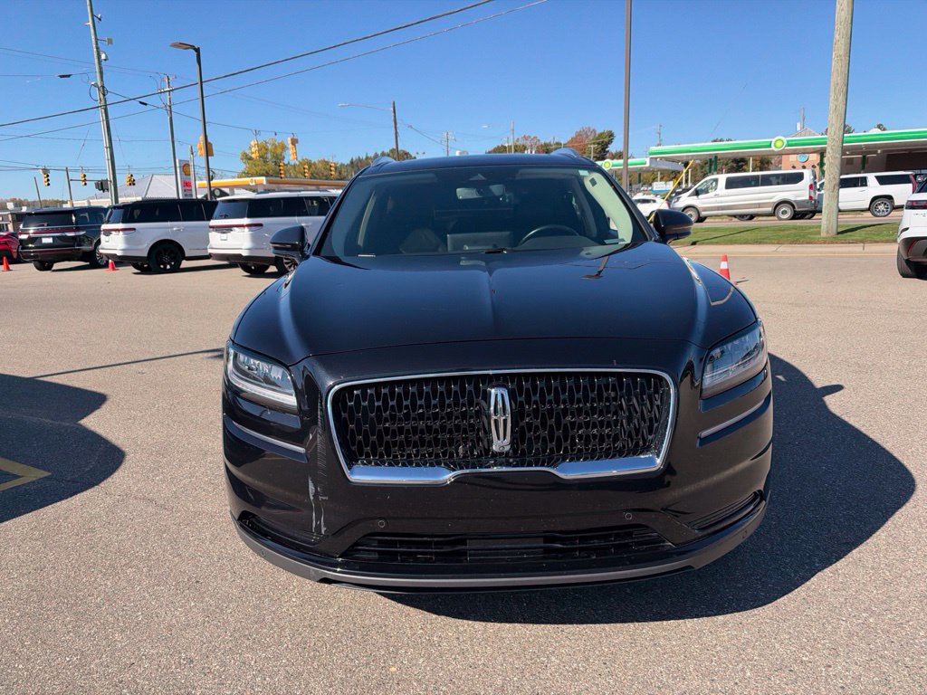 Used 2023 Lincoln Nautilus Reserve w/ Equipment Group 201A AWD/4WD image 8