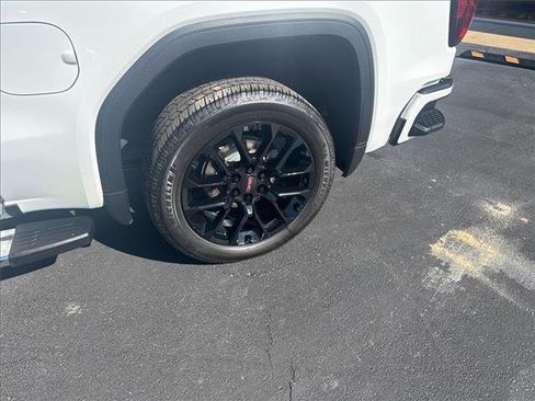 Used 2023 GMC Sierra 1500 Denali image 13