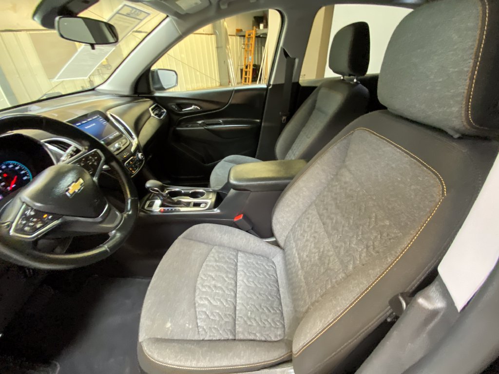 Used 2024 Chevrolet Equinox LT AWD/4WD image 23