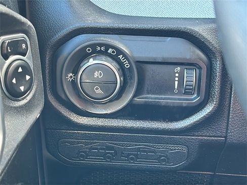 Certified 2024 Jeep Gladiator Sport image 34