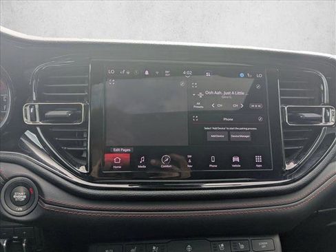 Used 2023 Dodge Durango GT image 11